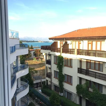 Apartament *